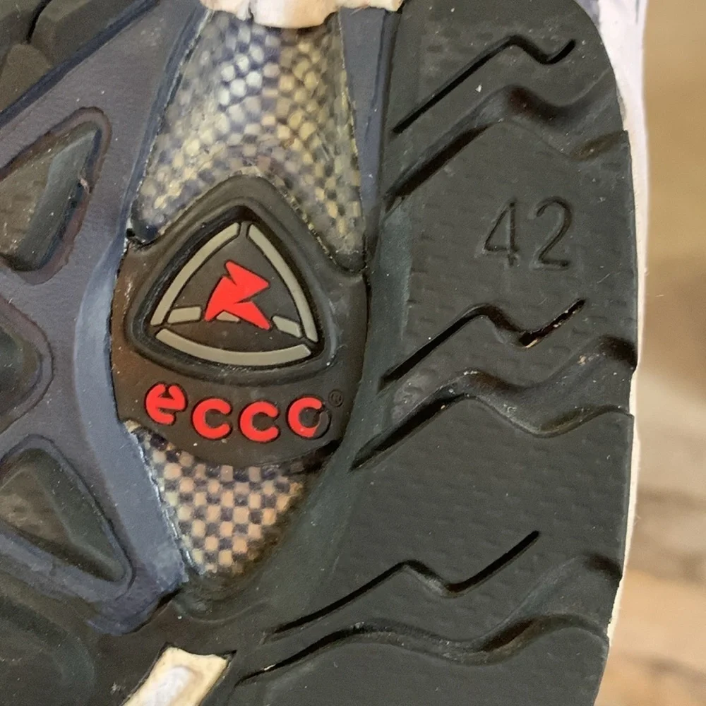 Ecco sz 8-8.5 Mens RXP 166C walking tennis shoes
